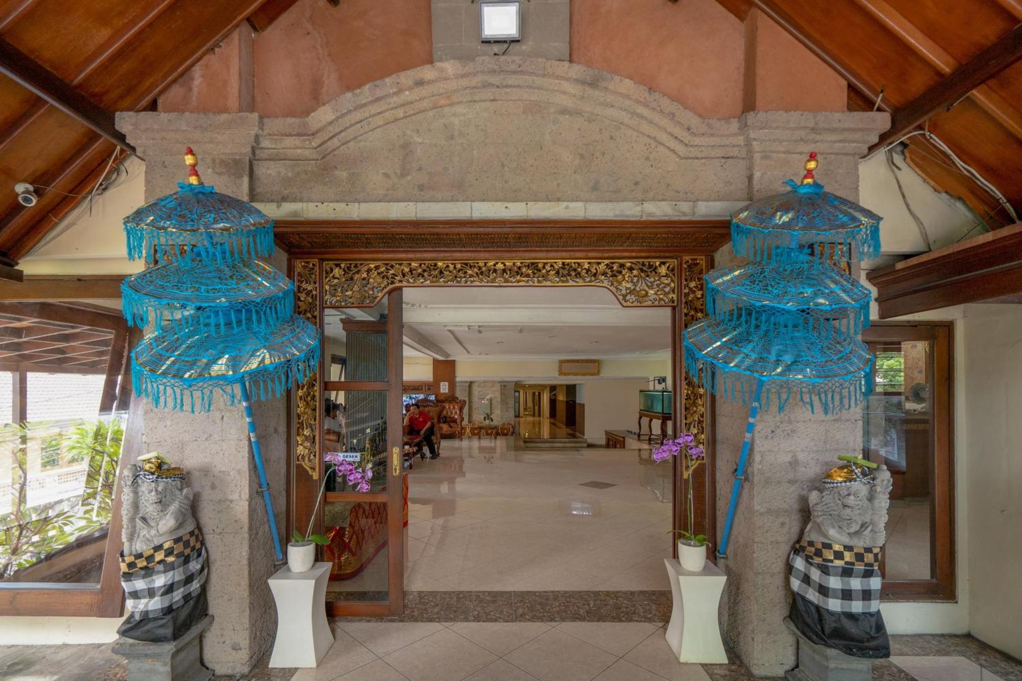 Reddoorz Plus At Mahajaya Hotel Denpasar Exterior photo